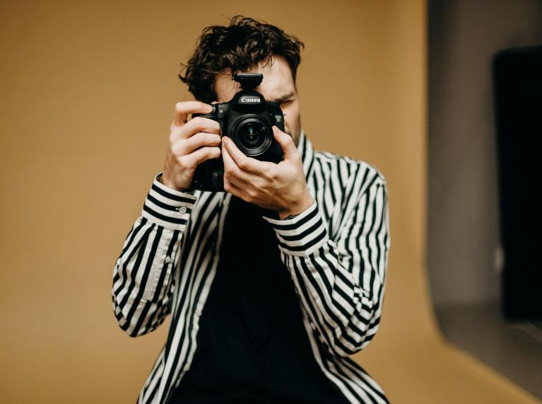 Un photographe