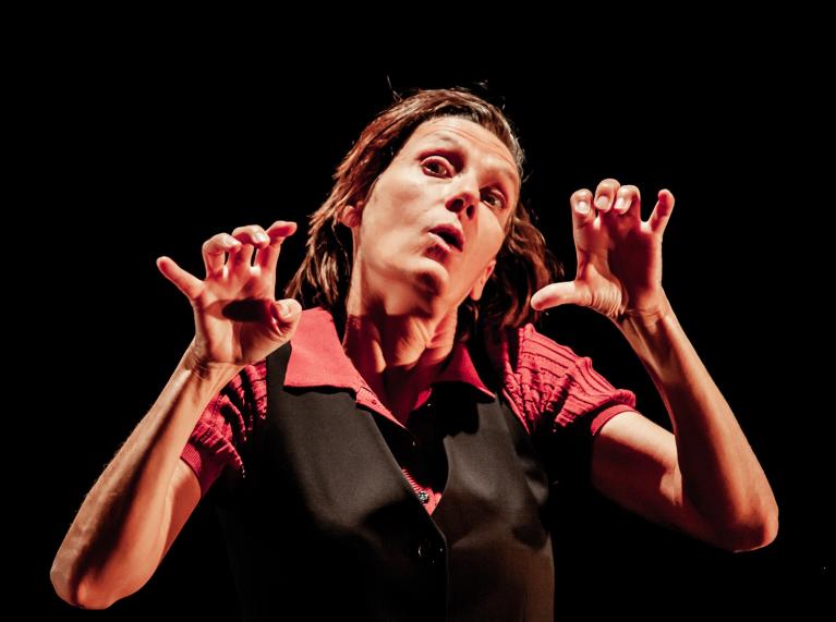 Comédienne du spectacle Mais pour le reste oui